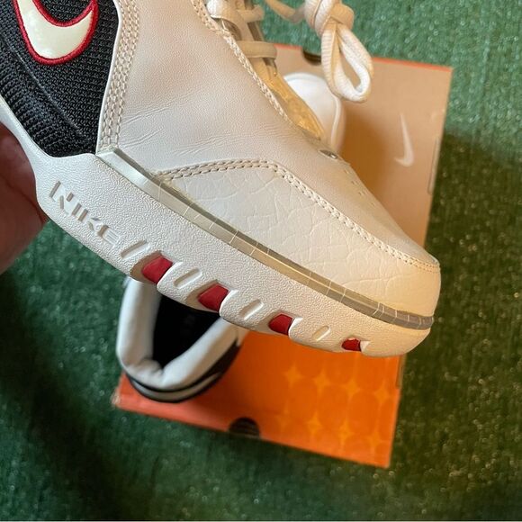 2003 Nike Air Zoom Generation Debut LeBron James 9.5 Vintage *See Desciption - Picture 11 of 16
